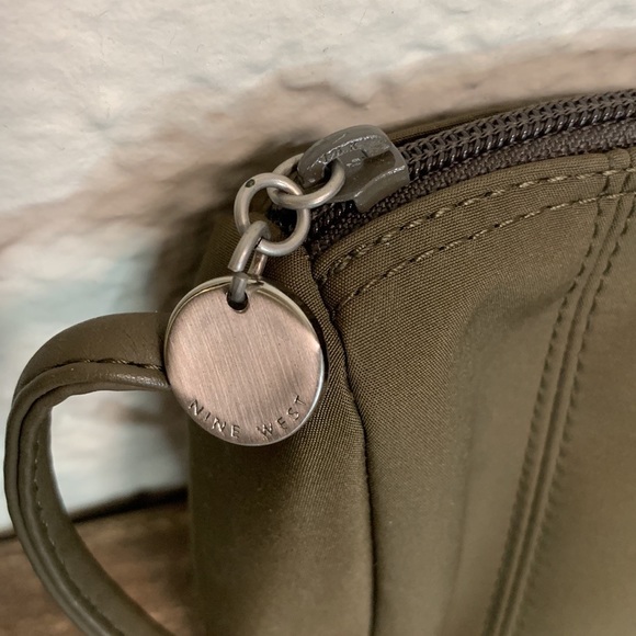 Vintage Nine West Super Lites Olive Green Small Crossbody Bag Purse - Picture 6 of 6